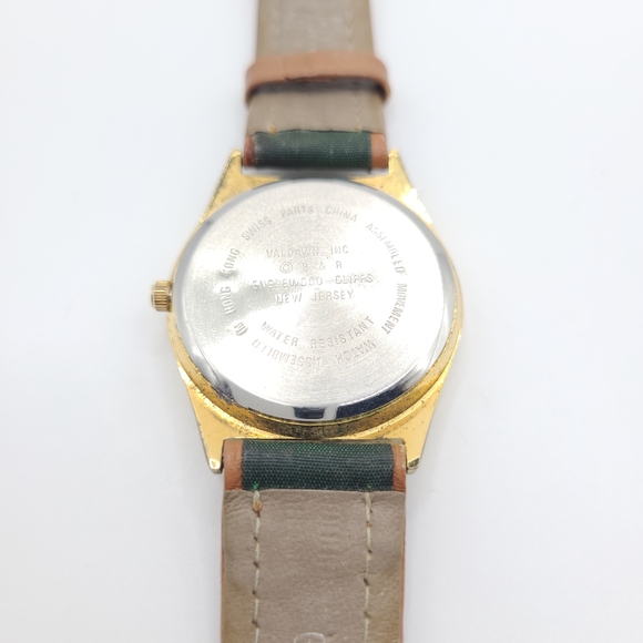 Vintage Iconic Valdawn Cat themed watch with running mouse and leather strap - Picture 10 of 10